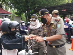 Tak Bawa Adminduk, Warga Dikenakan Denda 50 Ribu Rupiah