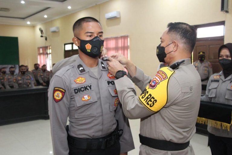 Jadi Polisi Jangan Berpikir Jadi Kaya, Tapi Mengabdi Bagi Negara ...