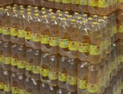 Ritel Modern Di Tapin Mulai Jual Minyak Goreng Rp 14.000 Per Liter