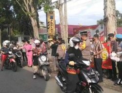 Polres Tapin Bagikan 150 Takjil Gratis