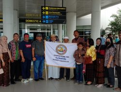 Peserta MTQ Asal Nusa Tenggara Timur Tiba Di Kalsel. Rombongan Dijemput Perkumpulan Keluarga Besar Flobamora