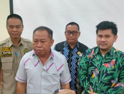 Diberhentikan Secara Sepihak, Puluhan Petugas Kebersihan Mengadu ke DPRD Tapin