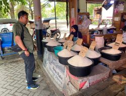 Jelang Ramadan, Harga Beras Lokal di Pasar Binuang Turun